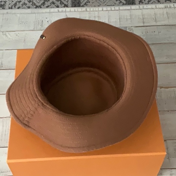 LOUIS VUITTON Bob Carry On Size S     Wool 100%
Brown M77294 - Picture 8 of 11